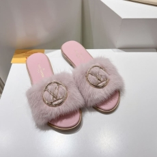 Louis Vuitton Slippers